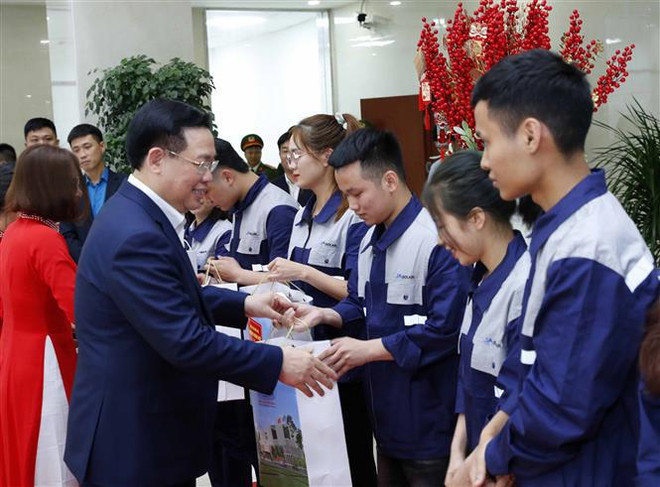 Le président de l’AN exhorte Bac Giang à investir plus dans les infrastructures ảnh 1 Le président de l’AN exhorte Bac Giang à investir plus dans les infrastructures ảnh 1