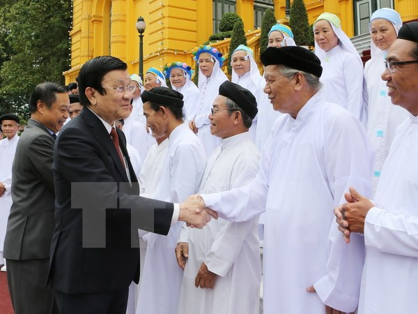 Le président Truong Tan Sang reçoit des dignitaires de l'Église caodaïste du Vietnam ảnh 1 Le président Truong Tan Sang reçoit des dignitaires de l'Église caodaïste du Vietnam ảnh 1
