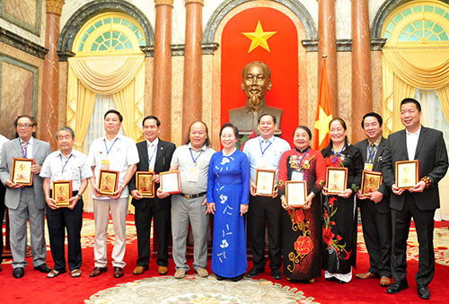 Les entreprises et hommes d’affaires conservent leur rôle de pionnier en matière économique ảnh 1 Les entreprises et hommes d’affaires conservent leur rôle de pionnier en matière économique ảnh 1