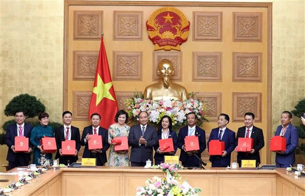 Le PM exhorte les jeunes entrepreneurs à redoubler d'efforts pour le développement ảnh 1