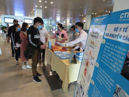 COVID-19 : L’aéroport de Cân Tho reçoit onze vols en provenance de République de Corée ảnh 1 COVID-19 : L’aéroport de Cân Tho reçoit onze vols en provenance de République de Corée ảnh 1
