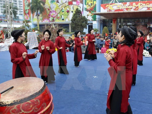Présentation du chant Xoan à des experts asiatiques ảnh 1 Présentation du chant Xoan à des experts asiatiques ảnh 1