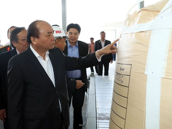 Le PM travaille avec la garde-frontière et la police de Dak Nong ảnh 1 Le PM travaille avec la garde-frontière et la police de Dak Nong ảnh 1