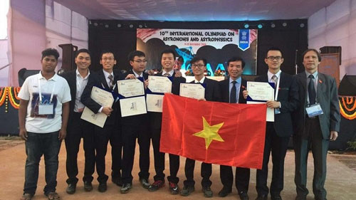 Des Vietnamiens primés aux Olympiades internationales d’astronomie et de physique astronomique ảnh 1 Des Vietnamiens primés aux Olympiades internationales d’astronomie et de physique astronomique ảnh 1