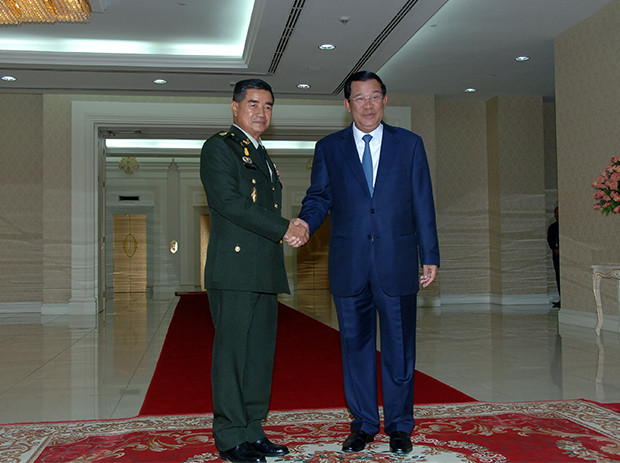 Cambodge et Thaïlande renforcent la coopération entre leurs armées ảnh 1 Cambodge et Thaïlande renforcent la coopération entre leurs armées ảnh 1