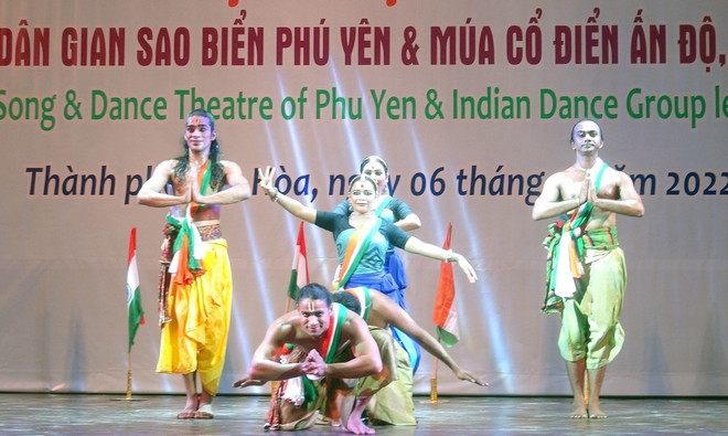 Promouvoir les échanges artistiques entre l'Inde et la province de Phu Yen ảnh 2 Promouvoir les échanges artistiques entre l'Inde et la province de Phu Yen ảnh 2