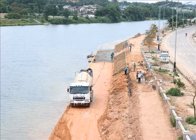 Quang Tri accélère le décaissement d'investissements publics ảnh 1