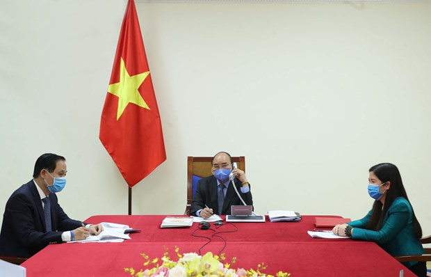 COVID-19 : Le PM s'entretient par téléphone avec le président sud-coréen ảnh 1 COVID-19 : Le PM s'entretient par téléphone avec le président sud-coréen ảnh 1
