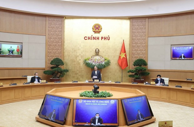 Le PM Nguyen Xuan Phuc: conjuguer d’efforts pour éviter la chute de l'économie nationale ảnh 1 Le PM Nguyen Xuan Phuc: conjuguer d’efforts pour éviter la chute de l'économie nationale ảnh 1