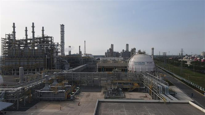 Inauguration d’une usine de production du polypropylène et d’un entrepôt souterrain de GPL ảnh 1 Inauguration d’une usine de production du polypropylène et d’un entrepôt souterrain de GPL ảnh 1