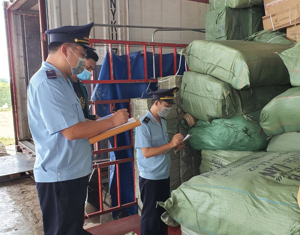 Quang Ninh assure le contrôle de l’épidémie dans les activités d’import-export ảnh 1 Quang Ninh assure le contrôle de l’épidémie dans les activités d’import-export ảnh 1