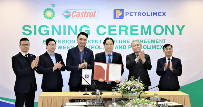 Castrol et BP prolongent leur contrat de joint-venture avec Petrolimex ảnh 1 Castrol et BP prolongent leur contrat de joint-venture avec Petrolimex ảnh 1