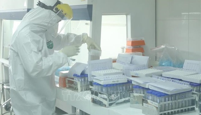 COVID-19 : le Vietnam détecte un premier cas de variant Omicron ảnh 1 COVID-19 : le Vietnam détecte un premier cas de variant Omicron ảnh 1