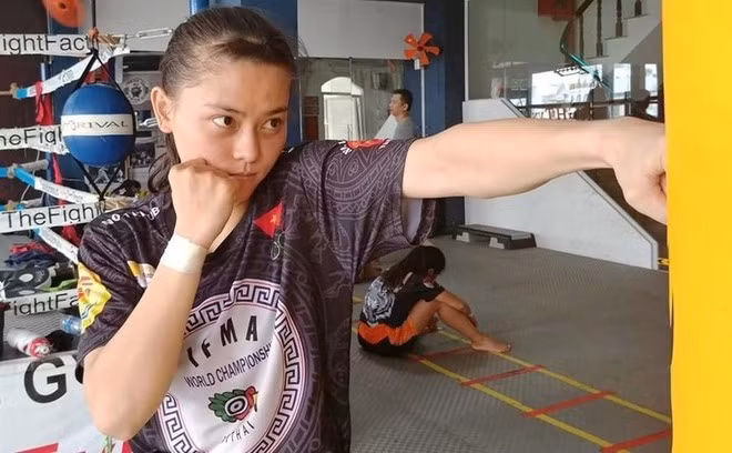 Le Vietnam décroche six médailles de Muay Thai du monde ảnh 1