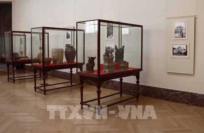 Une espace dédiée aux objets vietnamiens au sein des Musées royaux d'Art et d'Histoire à Bruxelles ảnh 1 Une espace dédiée aux objets vietnamiens au sein des Musées royaux d'Art et d'Histoire à Bruxelles ảnh 1