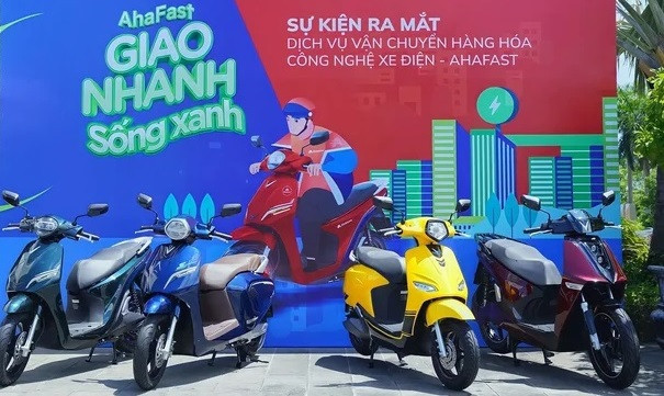 VinFast coopère avec Ahamove pour lancer un service de livraison par véhicules électriques ảnh 1 VinFast coopère avec Ahamove pour lancer un service de livraison par véhicules électriques ảnh 1