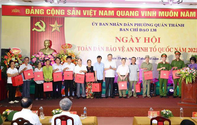 Hanoï: la journée "Tout le peuple défend la sécurité nationale" dans le quartier de Quan Thanh ảnh 1 Hanoï: la journée "Tout le peuple défend la sécurité nationale" dans le quartier de Quan Thanh ảnh 1