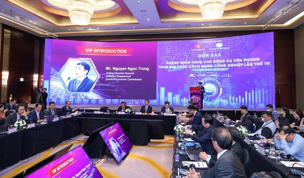 Forum de haut niveau sur la transformation numérique dans le secteur bancaire ảnh 1 Forum de haut niveau sur la transformation numérique dans le secteur bancaire ảnh 1