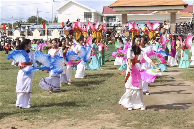 L'ethnie Cham à Ninh Thuan célèbre la fête Katé ảnh 2