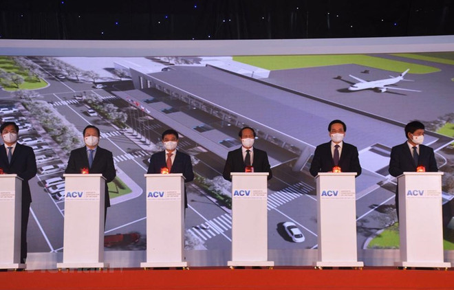 Mise en chantier du projet d'agrandissement de l'aéroport de Dien Bien ảnh 1