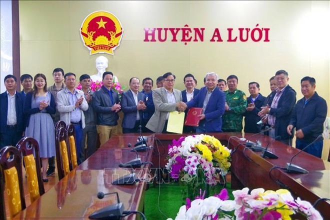 Thua Thien-Huê: relocalisation de l'intersection entre deux postes frontaliers de Hong Van et Co Tai ảnh 1 Thua Thien-Huê: relocalisation de l'intersection entre deux postes frontaliers de Hong Van et Co Tai ảnh 1