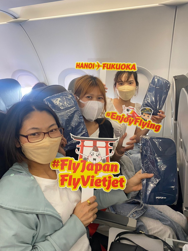 Fukuoka et Nagoya (Japon) accueillent chaleureusement les passagers à bord de Vietjet ảnh 2 Fukuoka et Nagoya (Japon) accueillent chaleureusement les passagers à bord de Vietjet ảnh 2