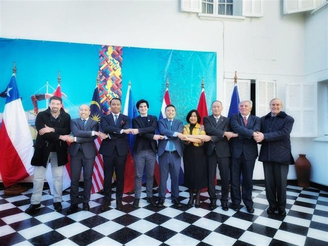 Célébration du 55e anniversaire de l’ASEAN au Chili et à Cuba ảnh 1 Célébration du 55e anniversaire de l’ASEAN au Chili et à Cuba ảnh 1