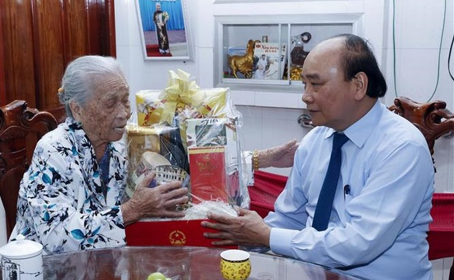 Le président Nguyen Xuan Phuc se rend à An Giang ảnh 2 Le président Nguyen Xuan Phuc se rend à An Giang ảnh 2