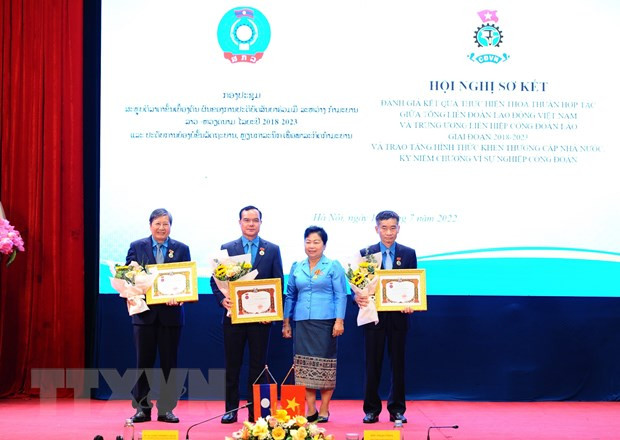 Vietnam et Laos coopèrent dans la formation des responsables syndicaux ảnh 1 Vietnam et Laos coopèrent dans la formation des responsables syndicaux ảnh 1