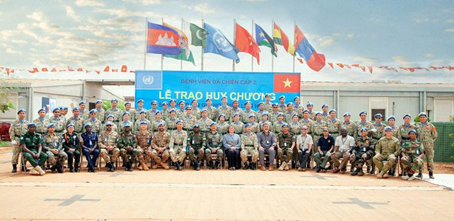 Soixante-trois membres de l'hôpital de campagne de niveau 2 n°3 du Vietnam à l'honneur ảnh 3 Soixante-trois membres de l'hôpital de campagne de niveau 2 n°3 du Vietnam à l'honneur ảnh 3
