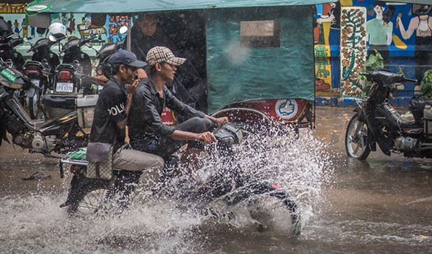 Inondations au Cambodge: neuf morts et près de 21.000 foyers évacués ảnh 1 Inondations au Cambodge: neuf morts et près de 21.000 foyers évacués ảnh 1