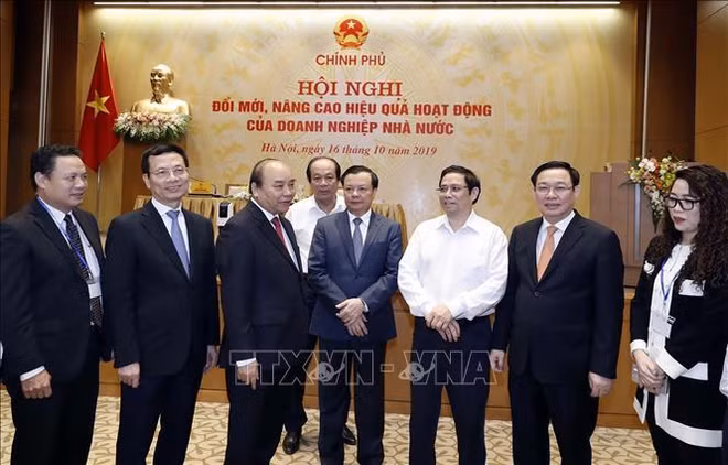 Chaque groupe, chaque compagnie générale étatique doit être un centre d’innovation, selon le PM ảnh 1