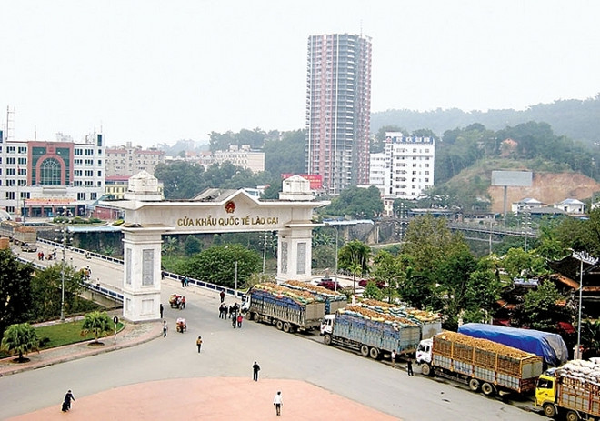 Exportations de produits agricoles via la porte frontalière internationale de Lao Cai en hausse ảnh 1 Exportations de produits agricoles via la porte frontalière internationale de Lao Cai en hausse ảnh 1