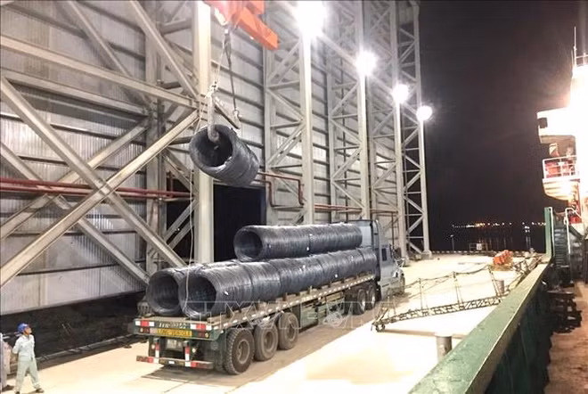 Le premier lot d’acier du complexe Hoa Phat Dung Quat exporté au Japon ảnh 1 Le premier lot d’acier du complexe Hoa Phat Dung Quat exporté au Japon ảnh 1