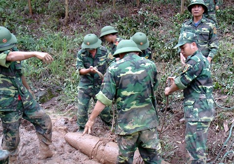 Soutien de la subsistance pour les victimes des bombes et des mines au Vietnam ảnh 1 Soutien de la subsistance pour les victimes des bombes et des mines au Vietnam ảnh 1