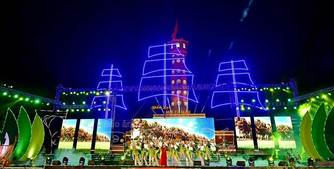 Le PM Nguyên Xuân Phuc inaugure la Semaine culturelle et touristique de Cà Mau 2019 ảnh 1 Le PM Nguyên Xuân Phuc inaugure la Semaine culturelle et touristique de Cà Mau 2019 ảnh 1