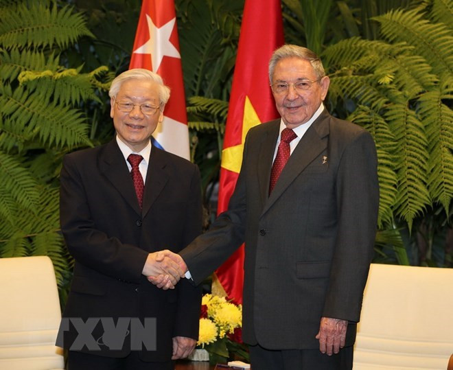 Les dirigeants vietnamiens félicitent Cuba à l'occasion de sa Fête nationale ảnh 1 Les dirigeants vietnamiens félicitent Cuba à l'occasion de sa Fête nationale ảnh 1