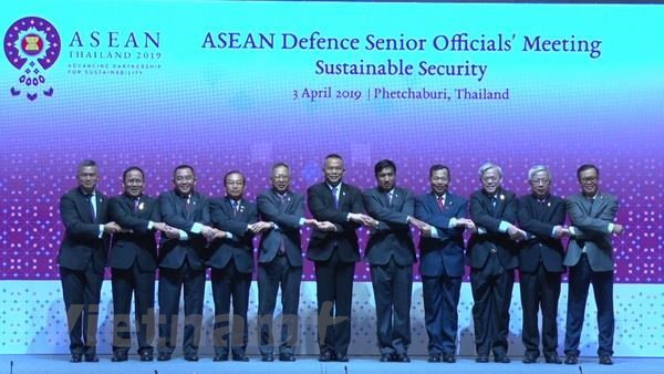 Le Vietnam à une réunion des hauts officiels de la défense de l'ASEAN ảnh 1