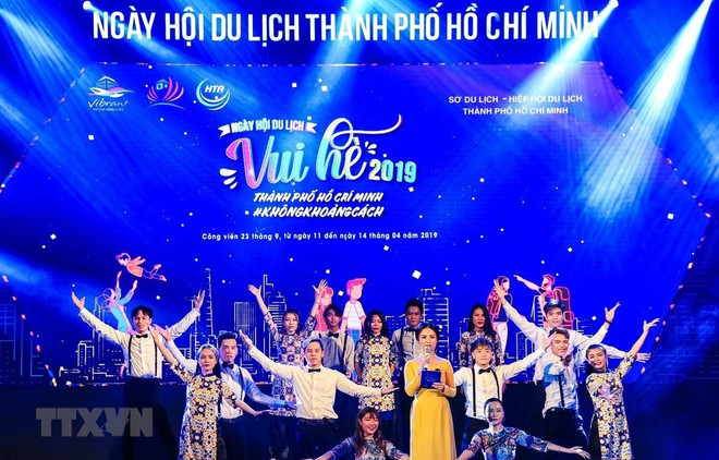 Ouverture de la fête touristique de Ho Chi Minh-Ville 2019 ảnh 1