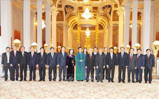 Le dirigeant Nguyen Phu Trong remercie le Roi du Cambodge ảnh 1 Le dirigeant Nguyen Phu Trong remercie le Roi du Cambodge ảnh 1