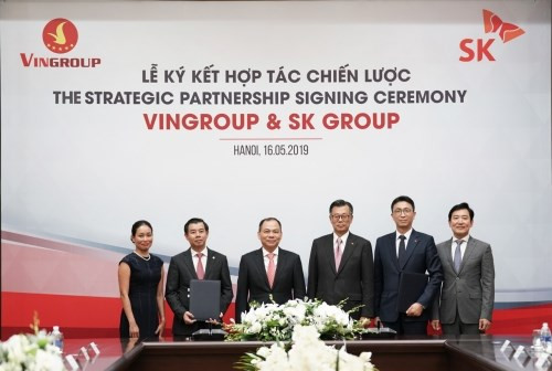 Un géant groupe sud-coréen investit un milliard de dollars au Vingroup ảnh 1 Un géant groupe sud-coréen investit un milliard de dollars au Vingroup ảnh 1
