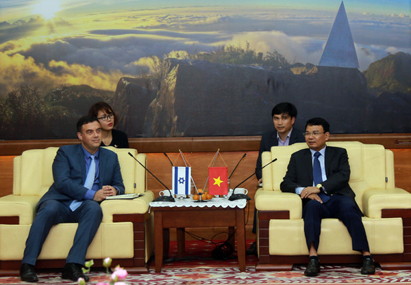 L’ambassadeur israélien en visite de travail à Lao Cai ảnh 1 L’ambassadeur israélien en visite de travail à Lao Cai ảnh 1