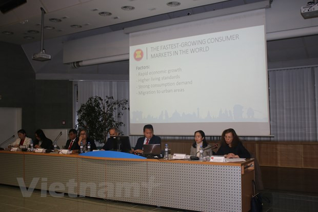 Le Vietnam à un colloque sur l’ASEAN en République tchèque ảnh 1 Le Vietnam à un colloque sur l’ASEAN en République tchèque ảnh 1