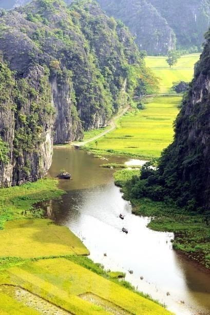 Ninh Binh assure l'harmonie entre conservation et développement du site de Trang An ảnh 4 Ninh Binh assure l'harmonie entre conservation et développement du site de Trang An ảnh 4