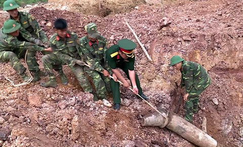 Appel à la lutte contre les bombes et les mines à Quang Tri ảnh 1 Appel à la lutte contre les bombes et les mines à Quang Tri ảnh 1
