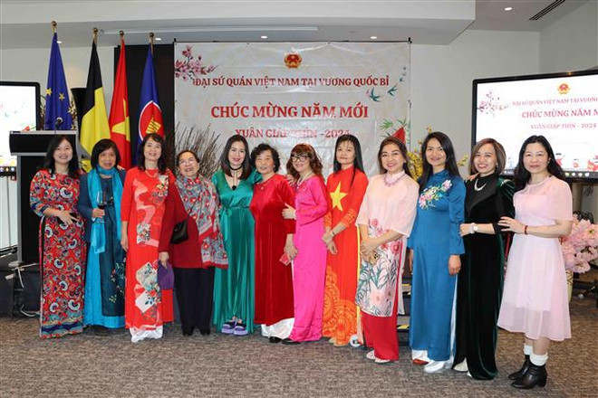 Têt : Rencontres avec des Vietnamiens d’outre-mer en Belgique, au Luxembourg et aux Pays-Bas ảnh 1 Têt : Rencontres avec des Vietnamiens d’outre-mer en Belgique, au Luxembourg et aux Pays-Bas ảnh 1