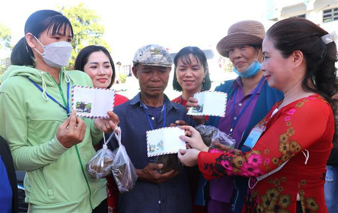 Le Têt solidaire aux hôpitaux pédiatriques de Hô Chi Minh-Ville et de Khanh Hoa ảnh 3 Le Têt solidaire aux hôpitaux pédiatriques de Hô Chi Minh-Ville et de Khanh Hoa ảnh 3