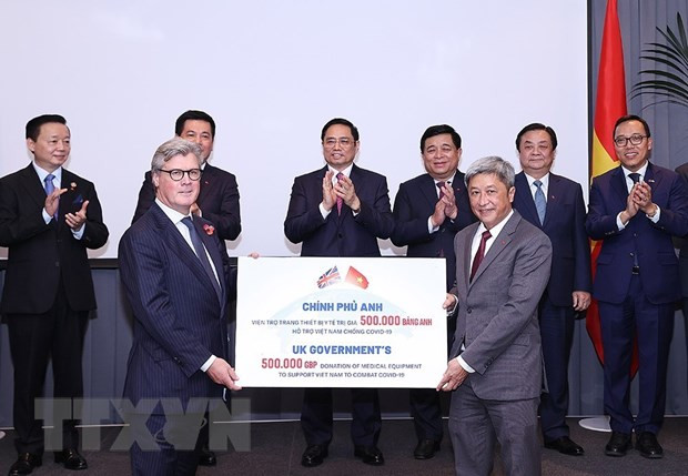Le PM Pham Minh Chinh travaille avec les dirigeants du Groupe AstraZeneca ảnh 1 Le PM Pham Minh Chinh travaille avec les dirigeants du Groupe AstraZeneca ảnh 1