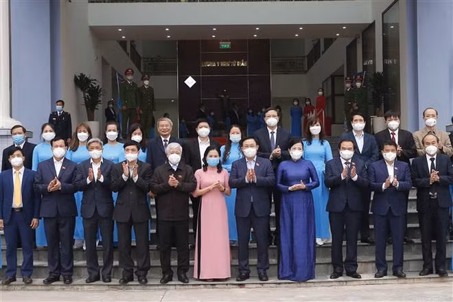 Le président de l’Assemblée nationale travaille à Thai Nguyên ảnh 3