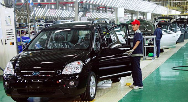 8 mois: hausse spectaculaire des importations nationales de véhicules ảnh 1